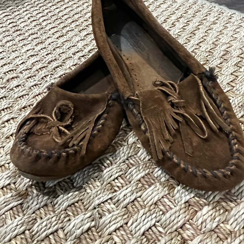Minnetonka Suede Fringe Moccasins in Rich Brown